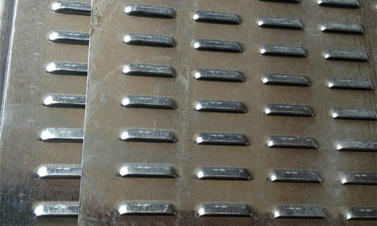 Stainless steel louver perforated sheet