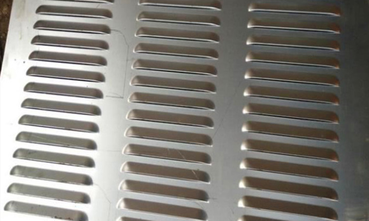 Stainless steel louver perforated sheet
