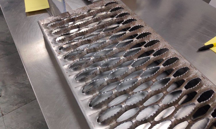 Grip Strut Safety Grating