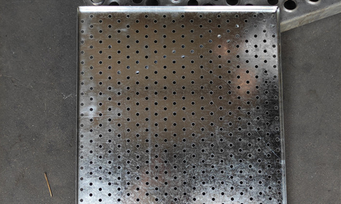 Perforated tray