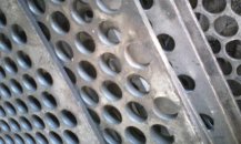 Material Selection for Perforated Plates in Mining Machinery Equipment