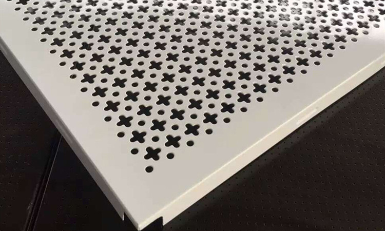 Cross Hole Perforated Sheet