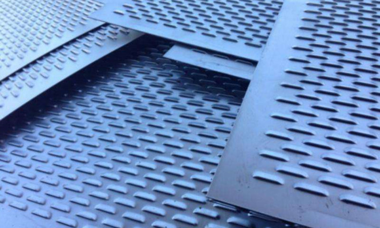 Fish Scale Hole Perforated Sheet