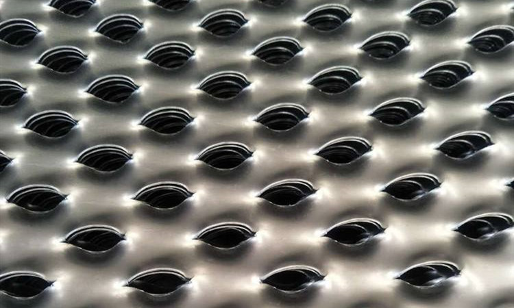 Fish Scale Hole Perforated Sheet