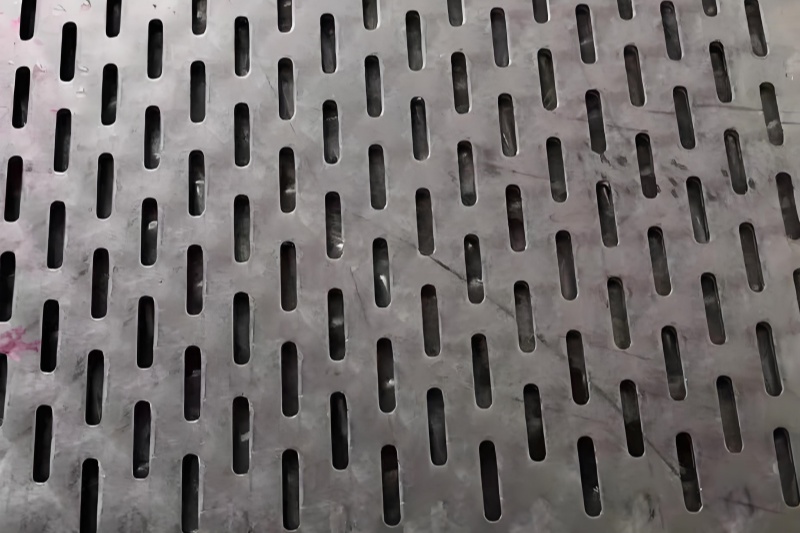 Obround Hole Sieve Sheet