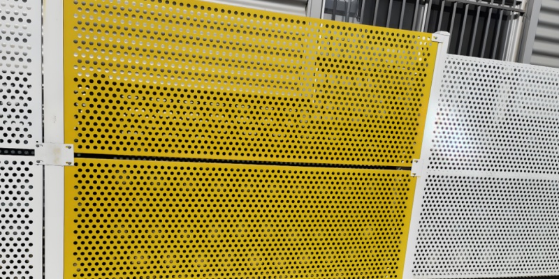 Stainless steel perforated sheets are applied in road guardrails.
